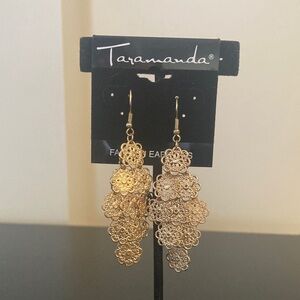 Taramanda Elegant Gold Filigree Drop Earrings
